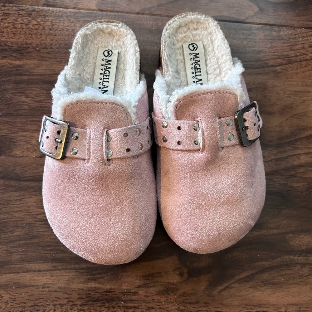 Magellan Outdoors Kids Pink Suede Fleece-Lined Clog Mules